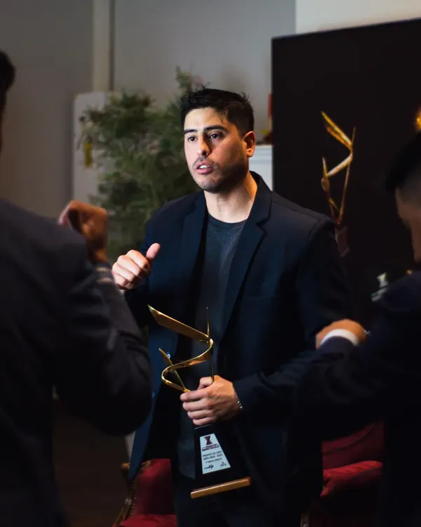 ffb4bdfa-a8c7-4118-9136-8299580b03fd